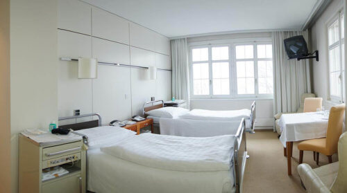 Doppelzimmer in der Augenklinik Teufen